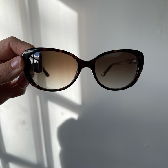 Vintage Saks on fifth Avenue sunglasses - Picture 5 of 9